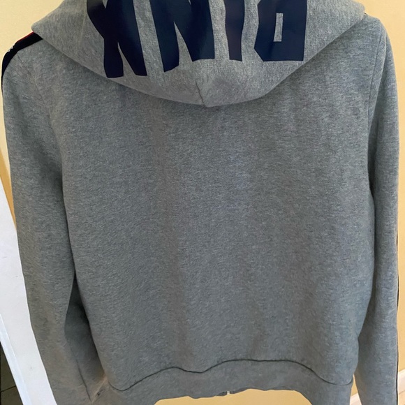 Pink hoodie - Picture 2 of 5